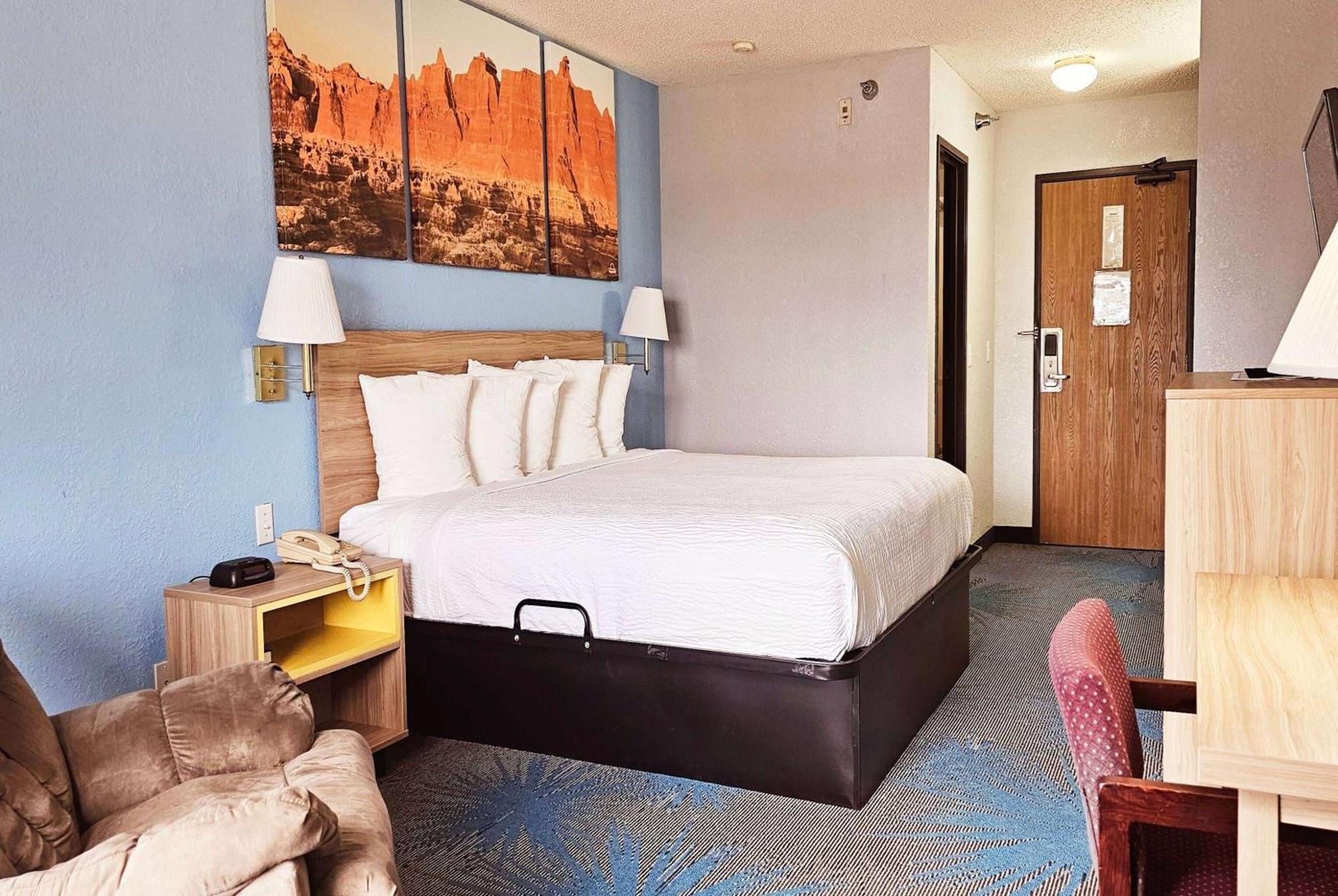 Days Inn By Wyndham Ozark Springfield Экстерьер фото