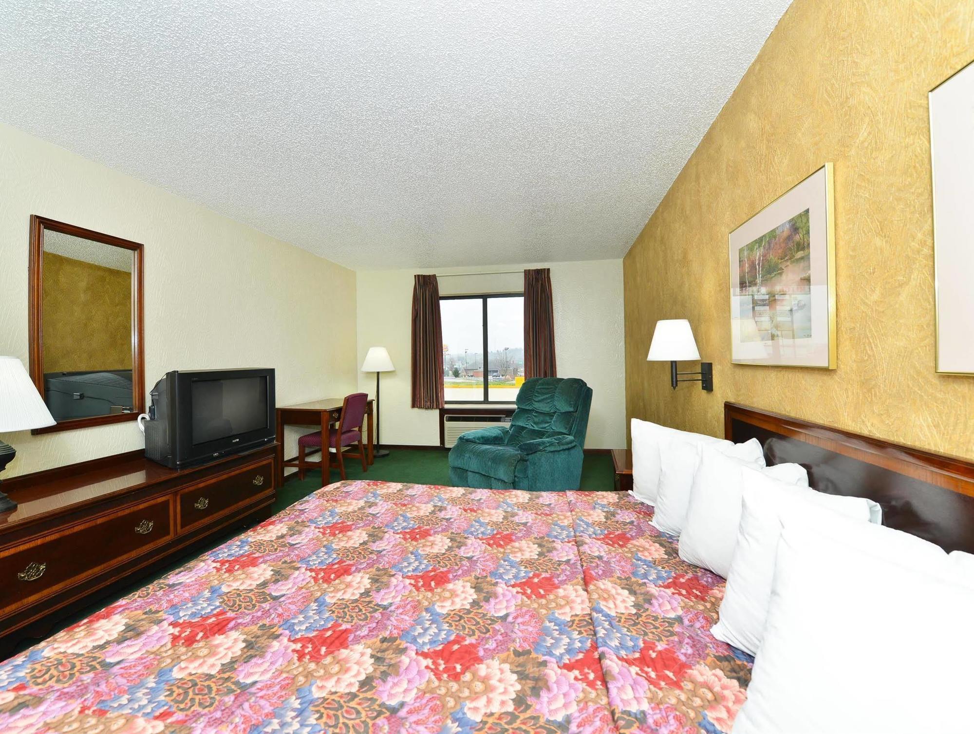 Days Inn By Wyndham Ozark Springfield Экстерьер фото